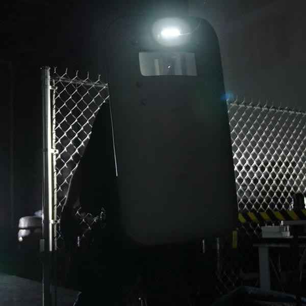 Lampe bouclier TAKER B30 – 600 LUMENS